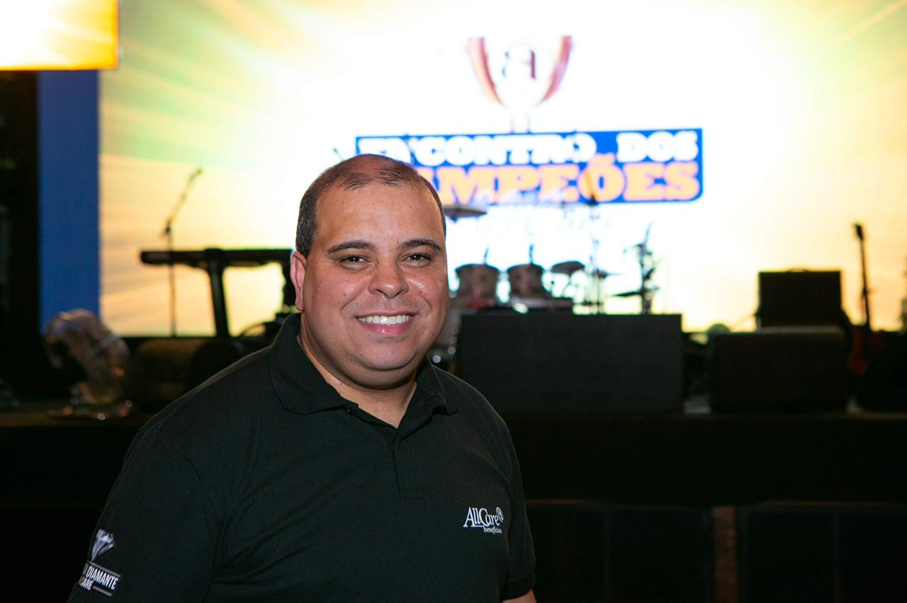 “Vantagem competitiva é o que o seu concorrente não consegue copiar”