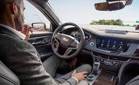 Sistemas de assistência ao motorista nem sempre são confiáveis a longo prazo, aponta estudo