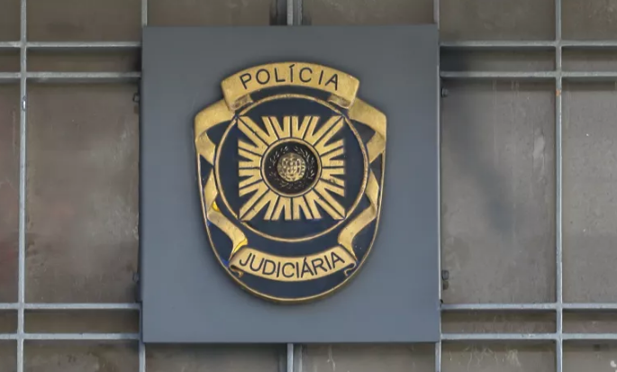 “Dolce Vita”. PJ deteve cidadão estrangeiro que se fez passar por corretor de seguros para criar esquema em pirâmide