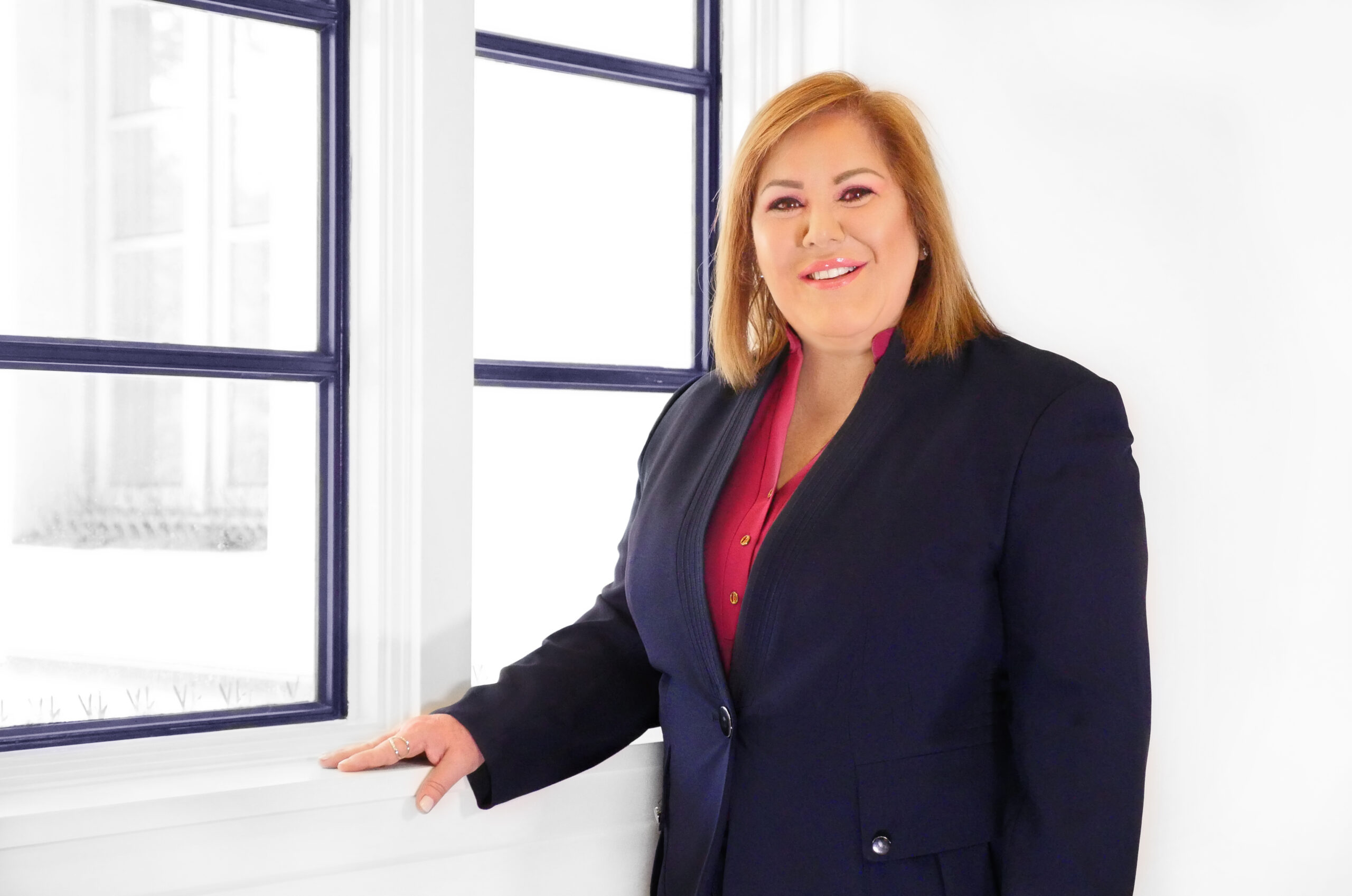 Marie Velez, da Crawford & Company®, é nomeada Mulher do Ano com o renomado prêmio Stevie® International Business Awards