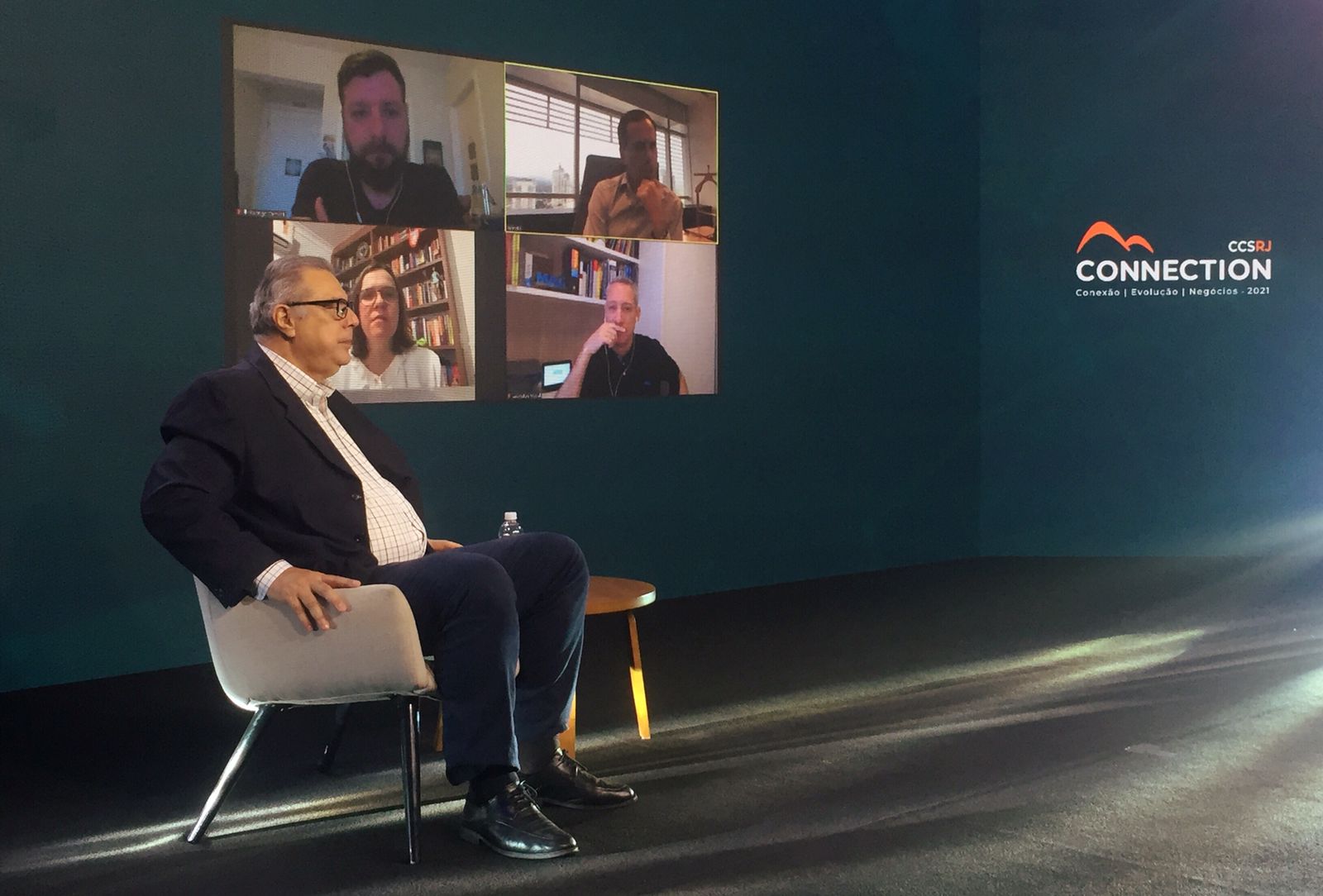 Connection 2021 – Manhã do Segundo Dia: Evolução Digital: Robôs ou Corretores de Seguros?