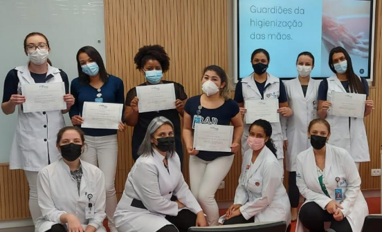 IEP Dona Cica realiza treinamento com equipe de Enfermagem do São Cristóvão Saúde