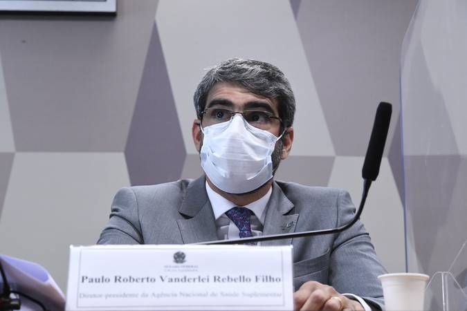 Diretor da ANS garante que segurados podem migrar de plano sem precisar cumprir carência