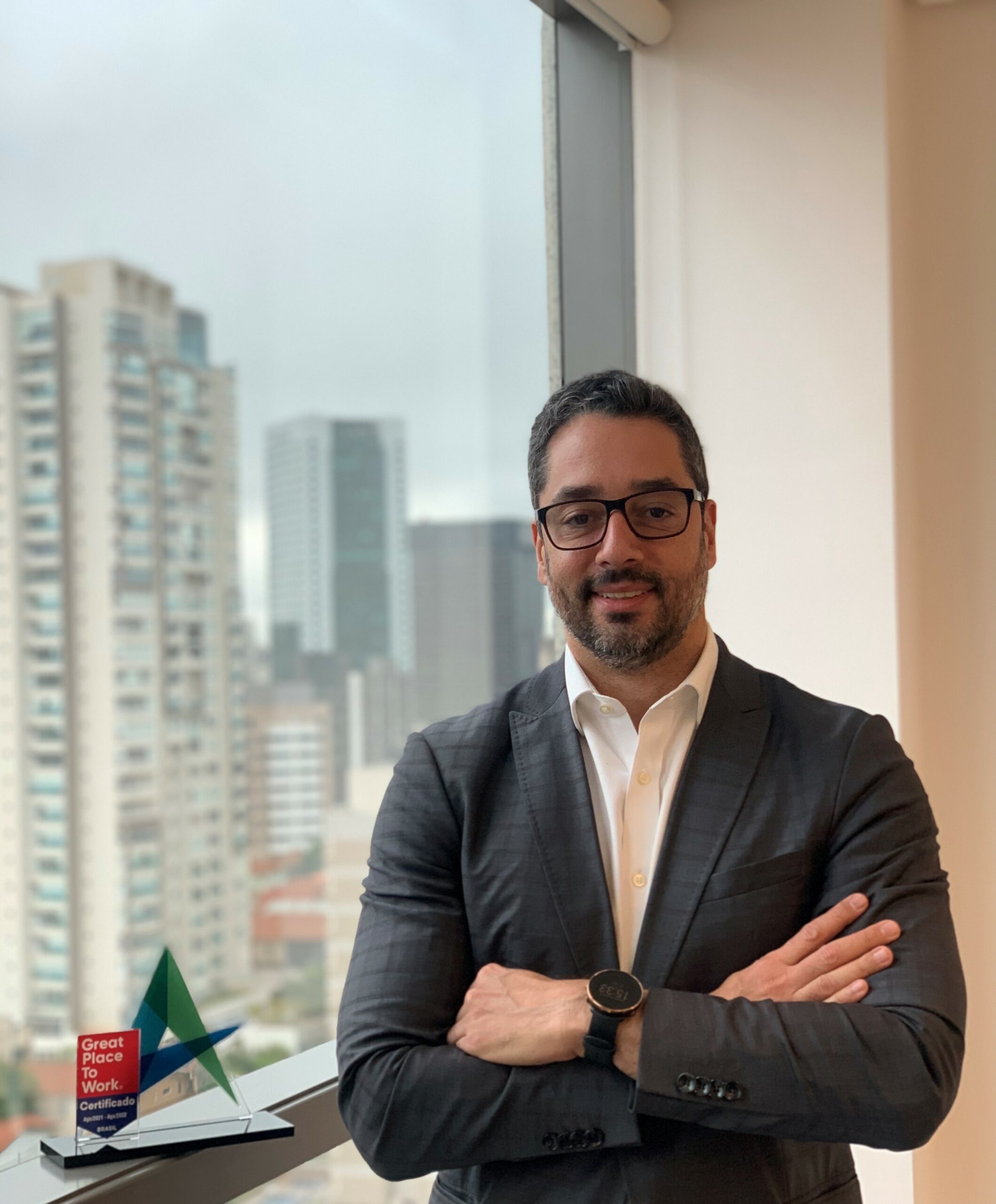 Alper Re contrata dois reforços para operação