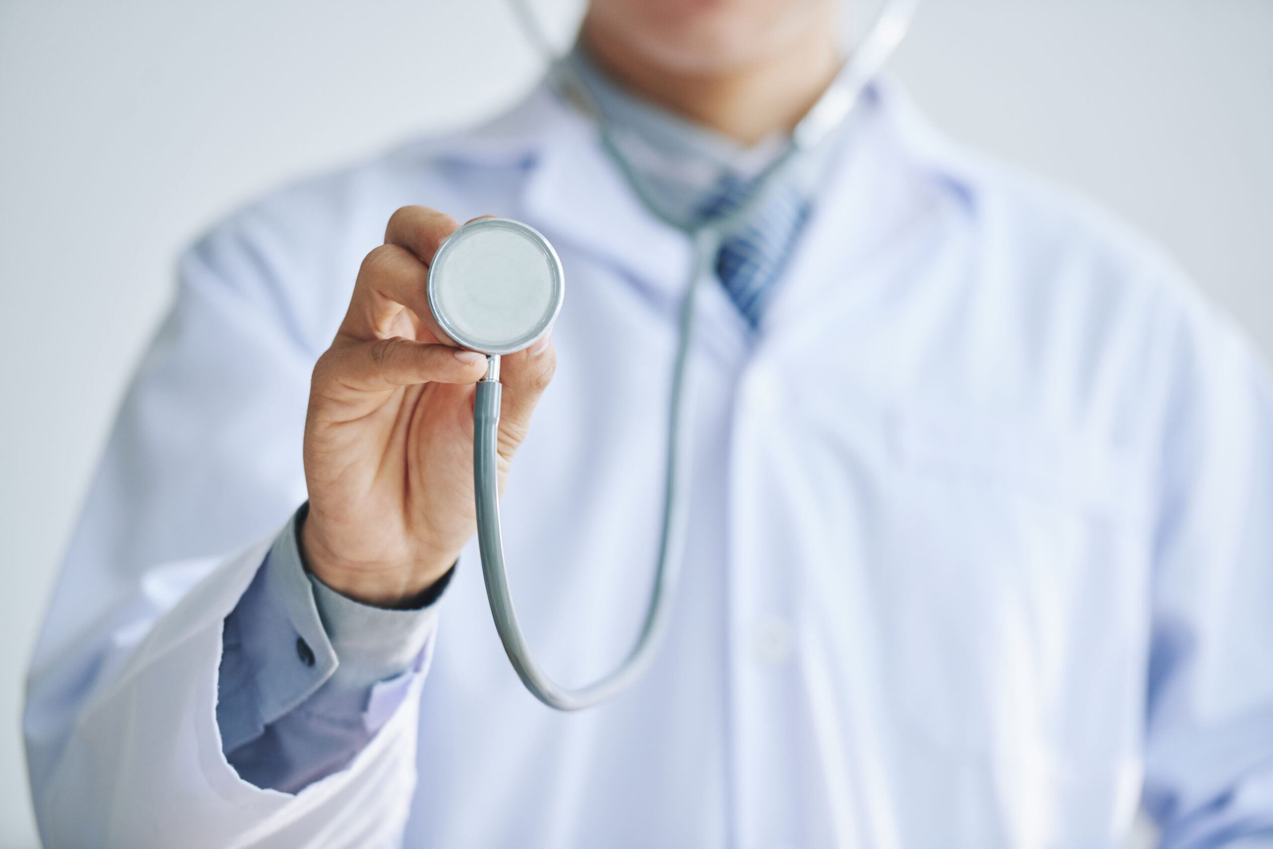 No Dia do Médico: conheça histórias de pessoas que escolheram a medicina inspirados por outros profissionais