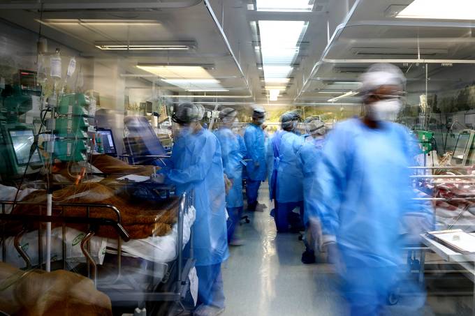 O crescimento da procura por seguros de vida contra câncer no Brasil