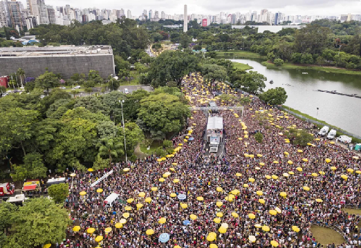 Nova variante não altera planos de SP para máscaras, Réveillon e Carnaval