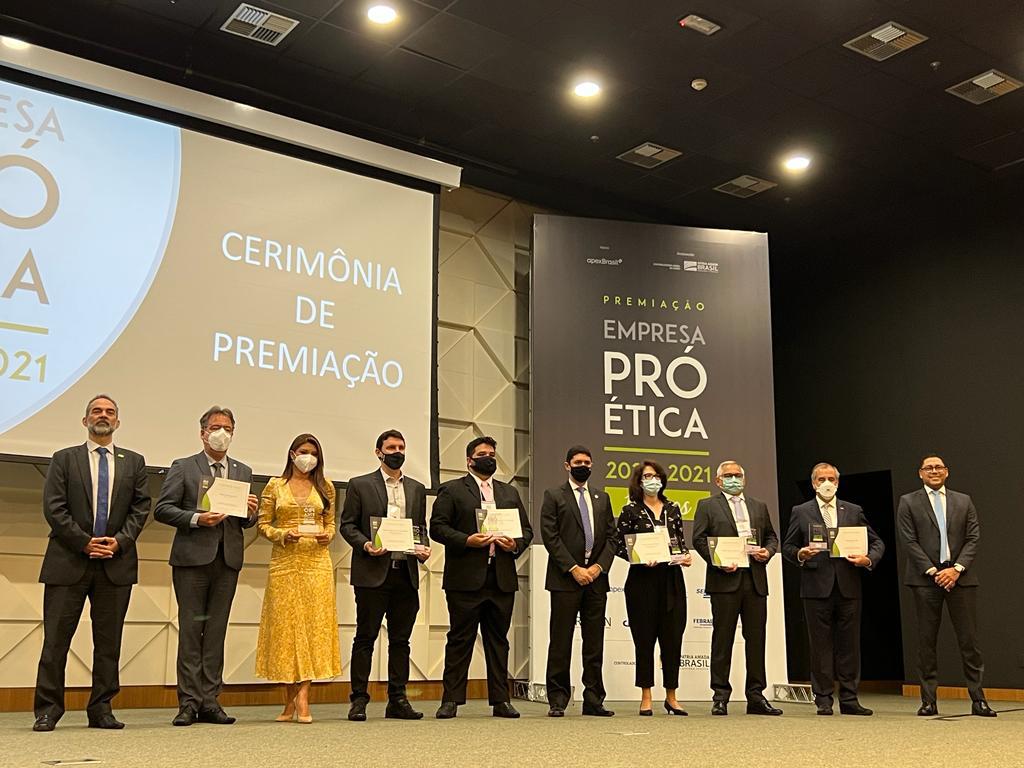 CGU premia novamente a Amil por medidas de combate à corrupção