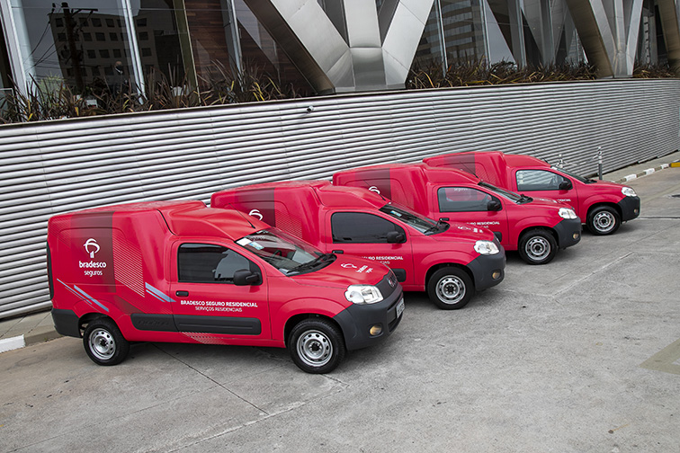 Bradesco Seguros anuncia expansão do serviço de minivans para atendimentos Residenciais