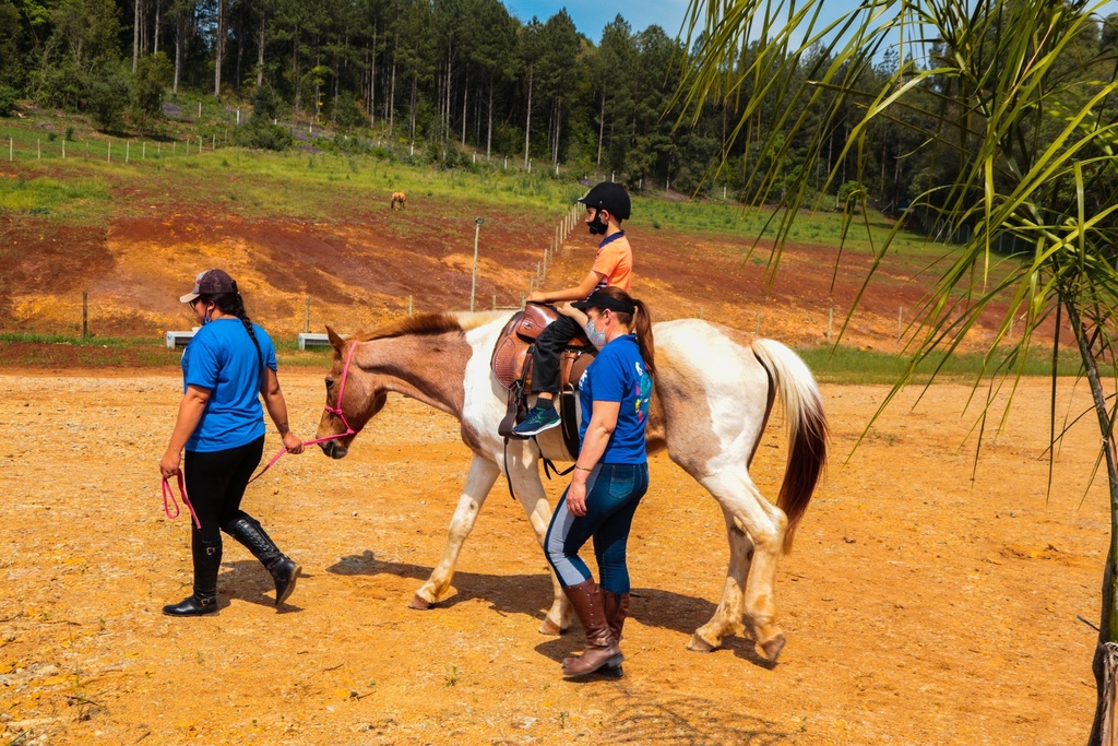 Com apoio da BB Seguros, Associação de Pais e Amigos dos Autistas (AMA) conclui centro de equoterapia