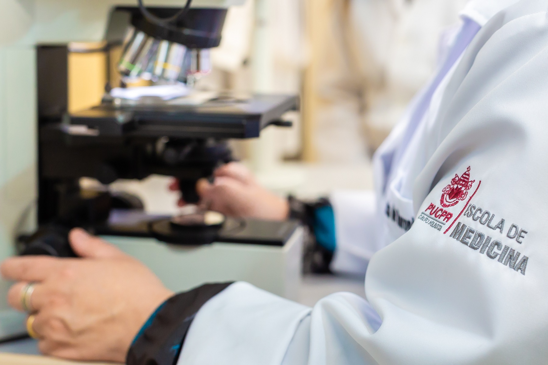 Infecções por superbactéria aumentam em internações por covid no Paraná