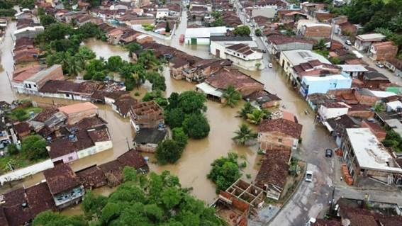 SindsegSC encerra 2021 com doações de cestas básicas para o sul da Bahia