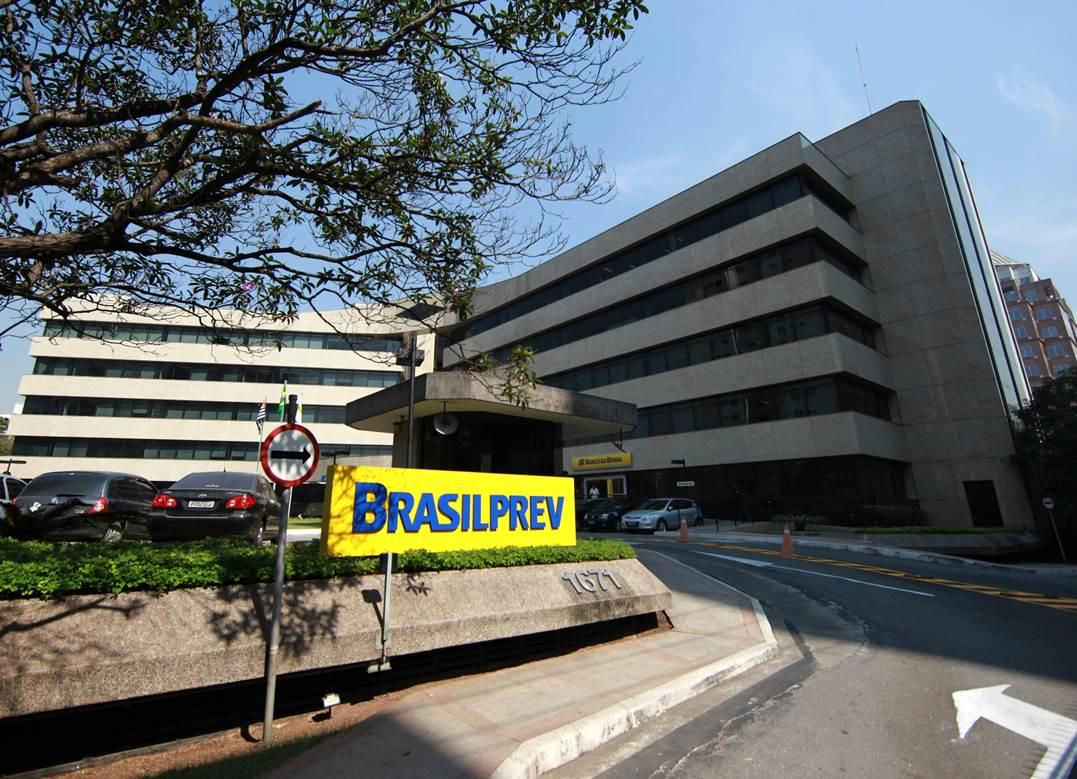 Cresce o número de mulheres que investem em previdência privada na Brasilprev