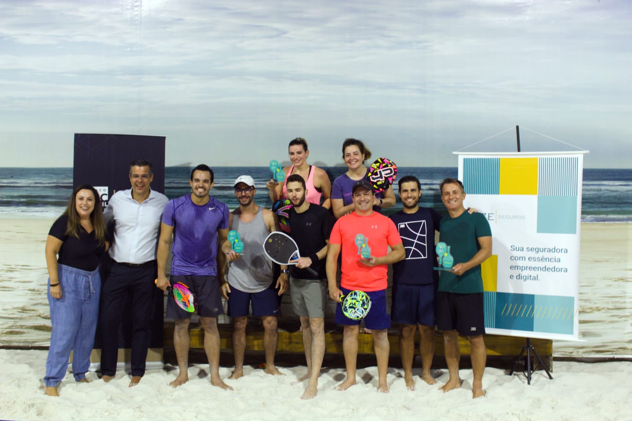 EZZE Seguros patrocina 2º Torneio de Beach Tennis em São Paulo e comemora parceria com o Banco ABC