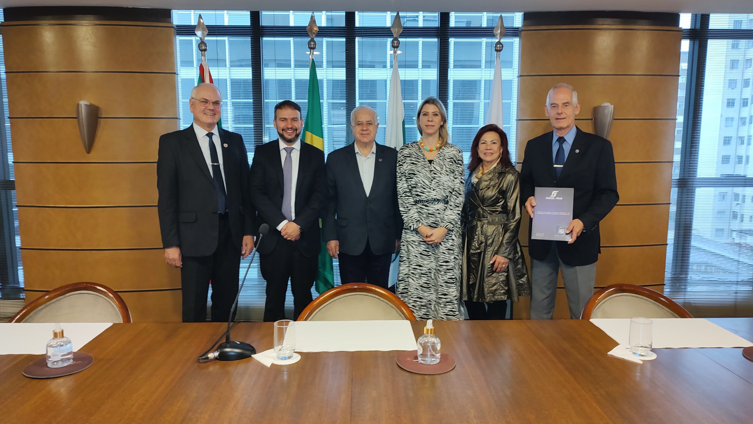 Pensar fora da caixa: Sindseg PR/MS inicia ciclo de reuniões para colocar o seguro em debate nos demais segmentos econômicos