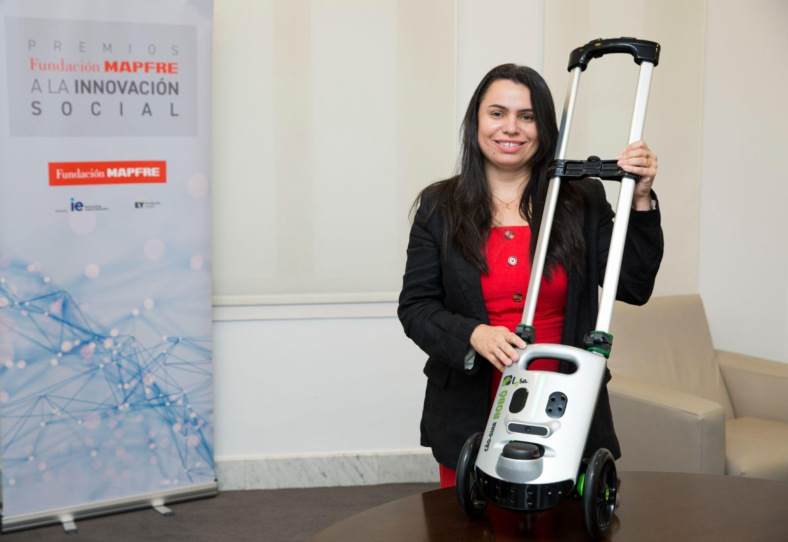 Projeto brasileiro de mobilidade segura para portadores de deficiência visual é um dos vencedores dos Prêmios à Inovação Social