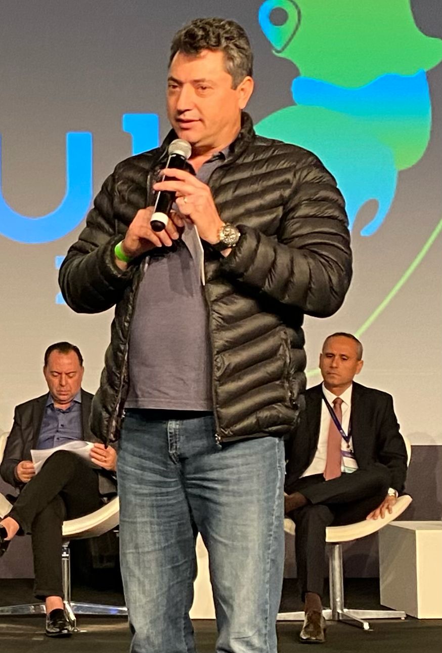 Produtores rurais precisam dos corretores para mostrar a importância do seguro, conforme líder da Bancada Ruralista