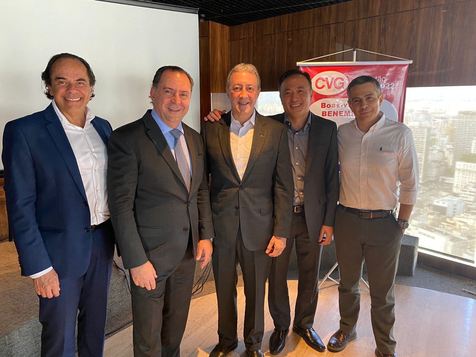 Das 700 mil vítimas de covid-19, apenas 10% tiveram o amparo do seguro