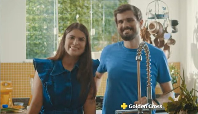 Em nova campanha, Golden Cross apresenta o casal Golden