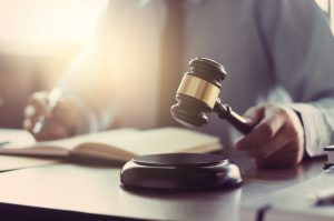 Seguradora deve pagar R$ 26,6 milhões após mulher contrair HPV em carro