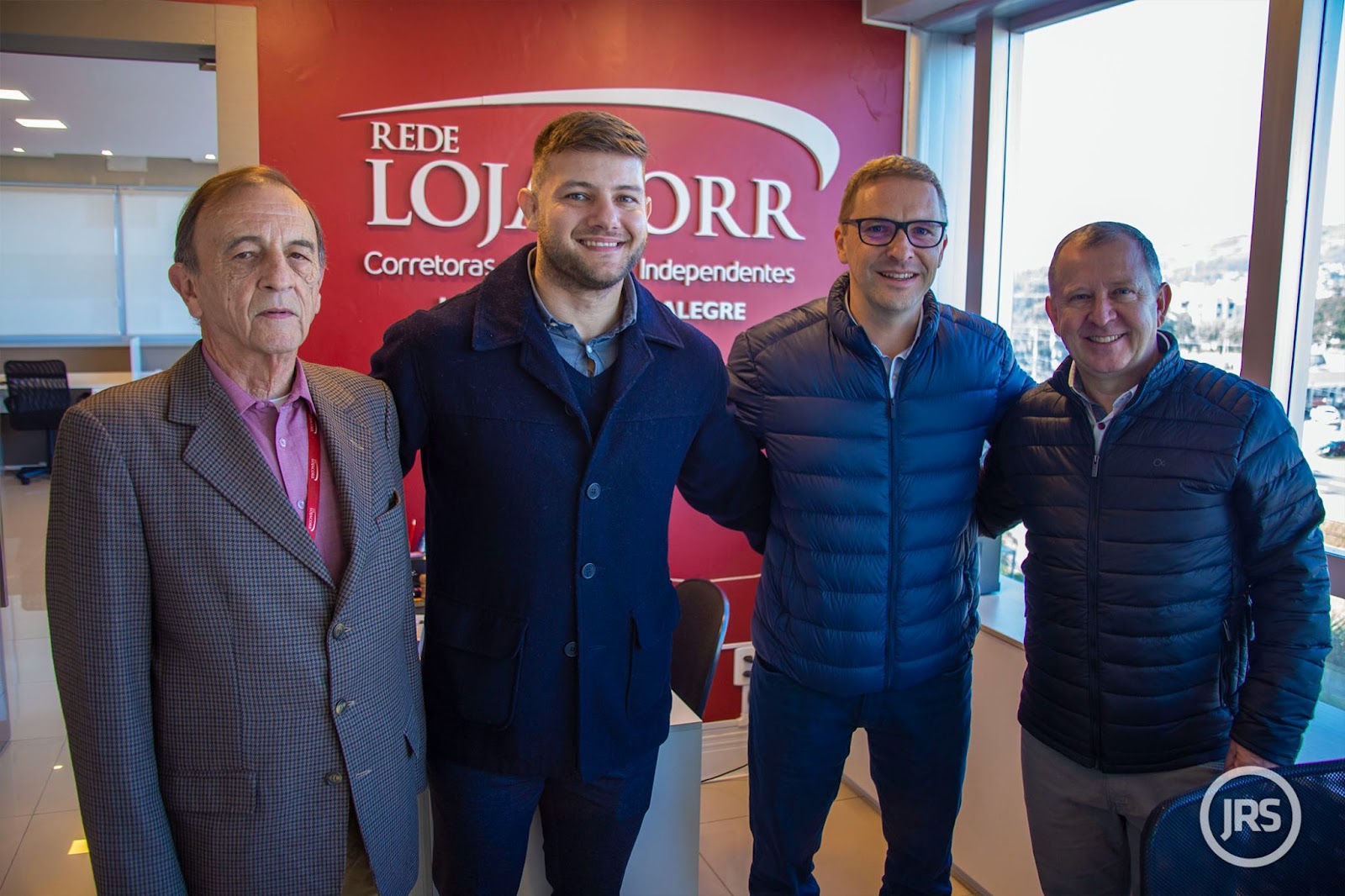 Unidade da Rede Lojacorr de Porto Alegre comemora 15 anos de história