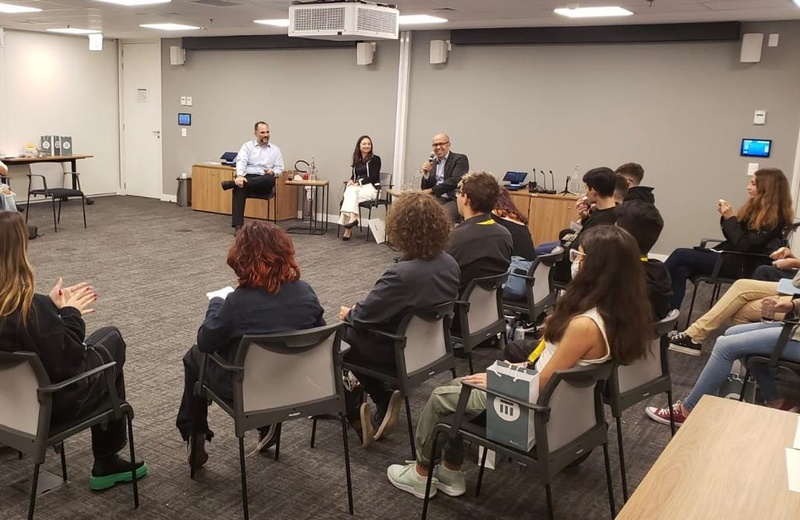 “InsurTeens Day” realizado pelo grupo Swiss Re recebe mais de 40 adolescentes para falar sobre o mercado segurador