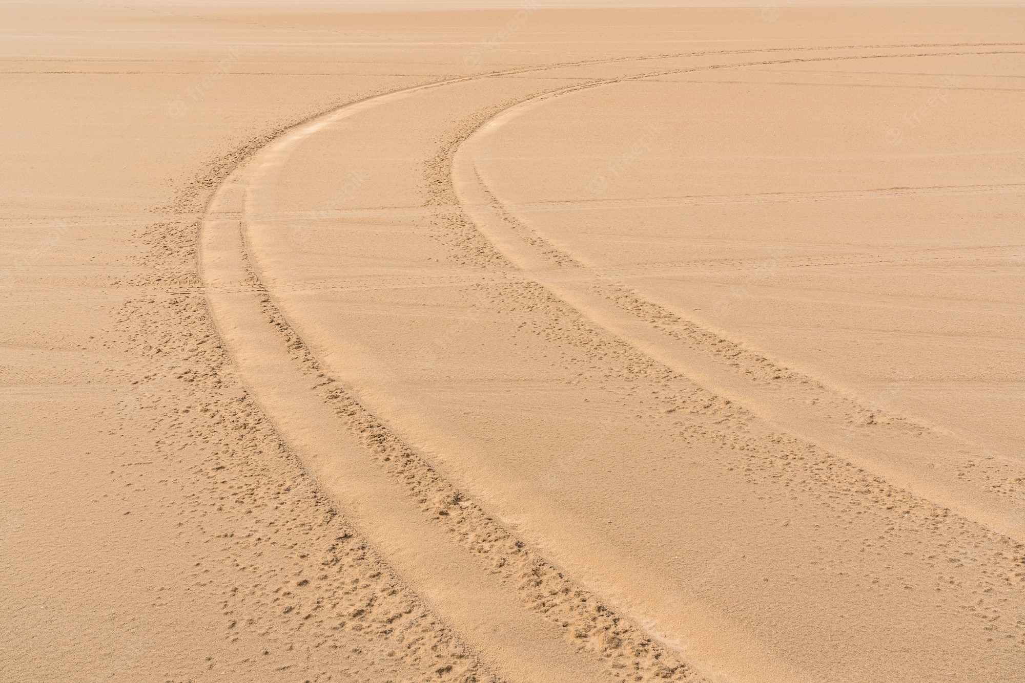 Cuidado: trafegar na areia da praia pode inviabilizar indenização do Seguro Automotivo