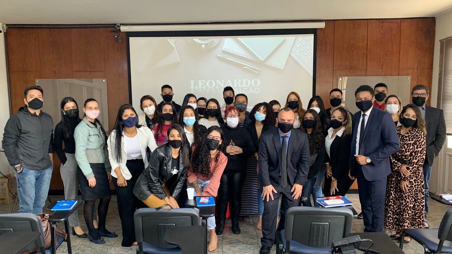 Simetria Brasil prepara profissionais para o mercado com o Projeto Academia de Vendas