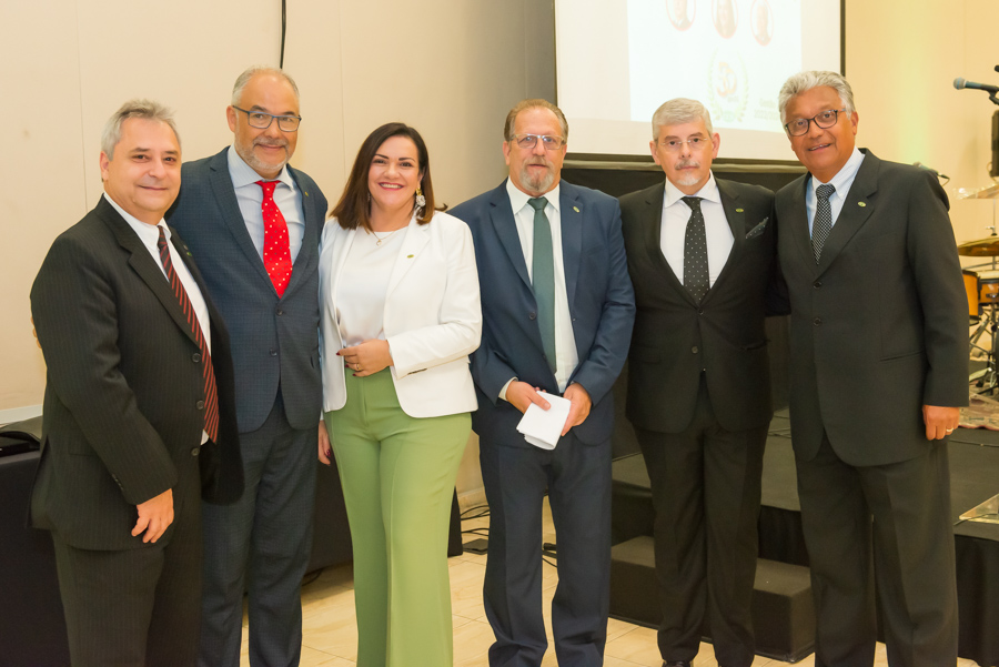 CCS-SP empossa diretoria e celebra cinquentenário