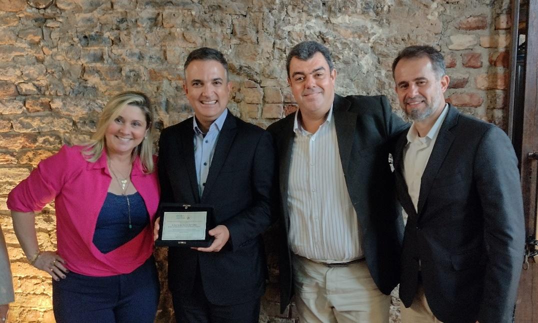 Por sua dedicação aos corretores, Leonardo Freitas, da Bradesco Seguros, é homenageado pelo CCS-RJ
