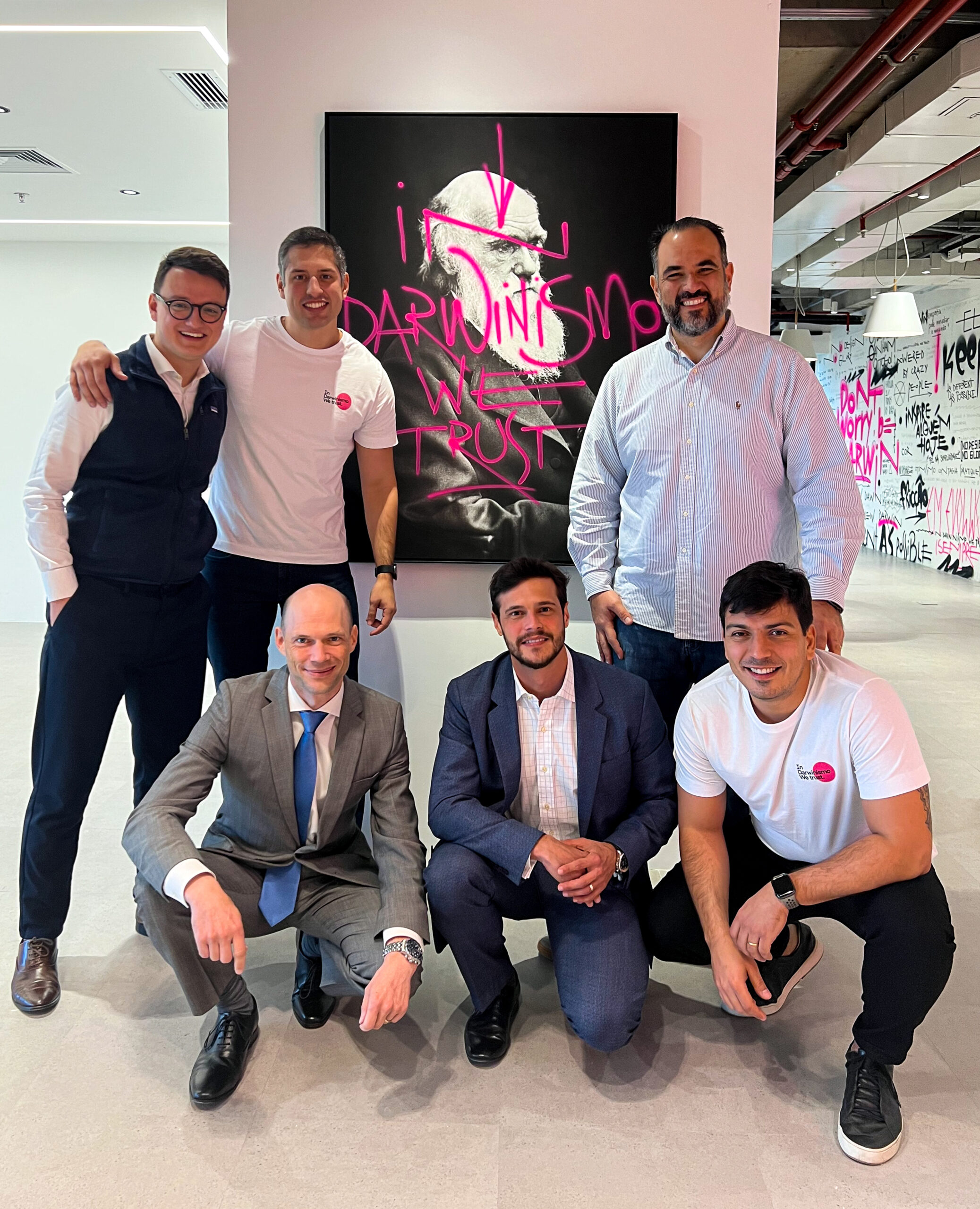 Darwin Seguros celebra acordo com Swiss Re para cessão de parte da carteira de automóveis