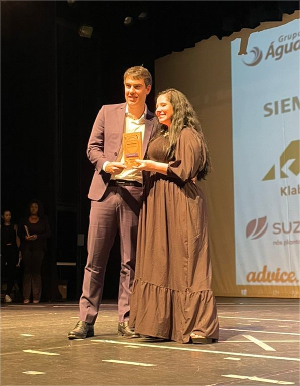 Abramge recebe o prêmio Empresas que Melhor se Comunicam com Jornalistas  