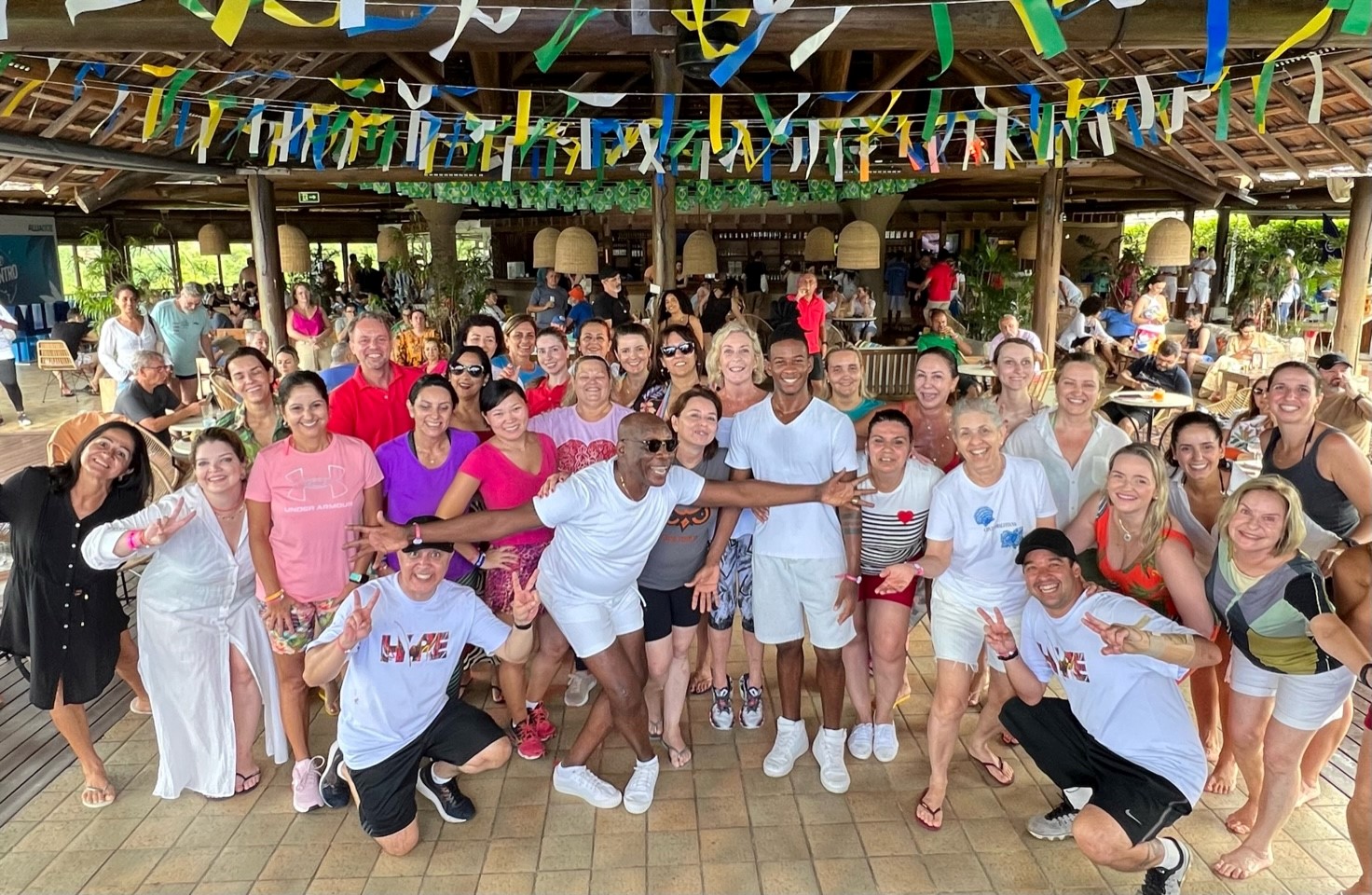 Allianz Seguros reconhece parceiros com viagem a Trancoso