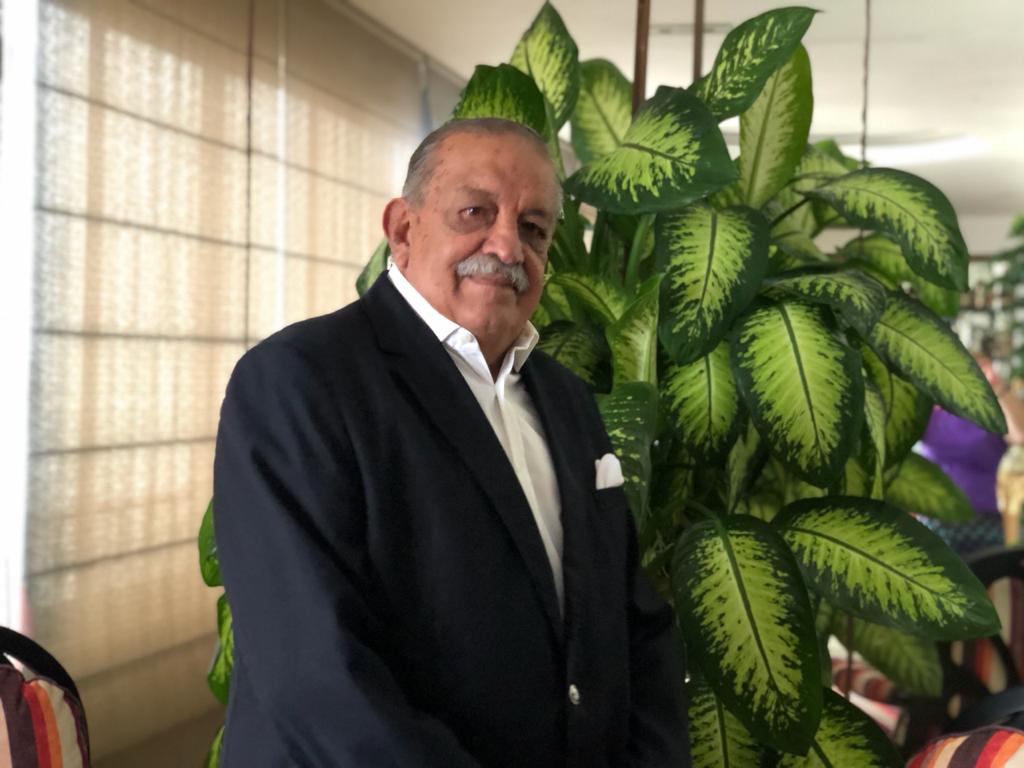 Henrique Brandão recebe “Medalha do Mérito Segurador”