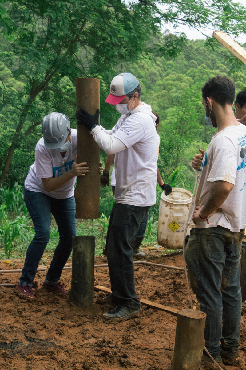 Instituto SulAmérica promove ação de voluntariado com a TETO Brasil para construção de duas moradias de emergência em São Paulo