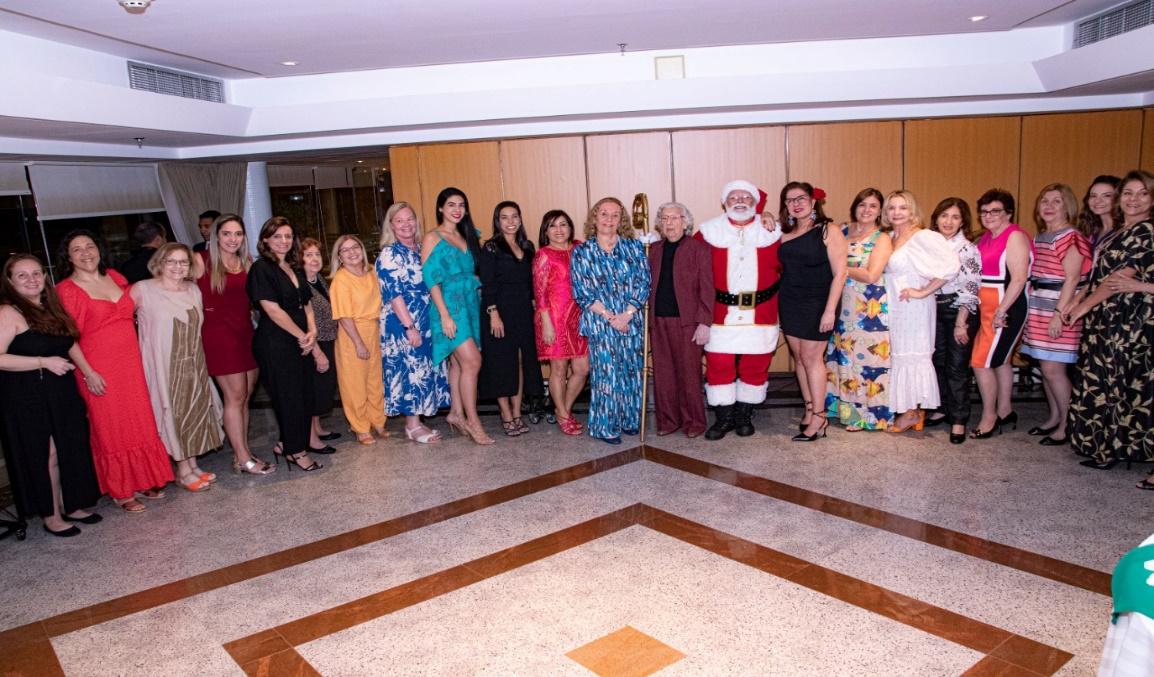 Último jantar do ano reúne confrades e familiares