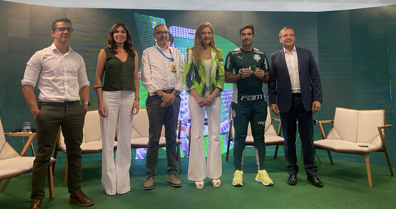 Três tipos de seguros da Allianz integram conta digital do Palmeiras