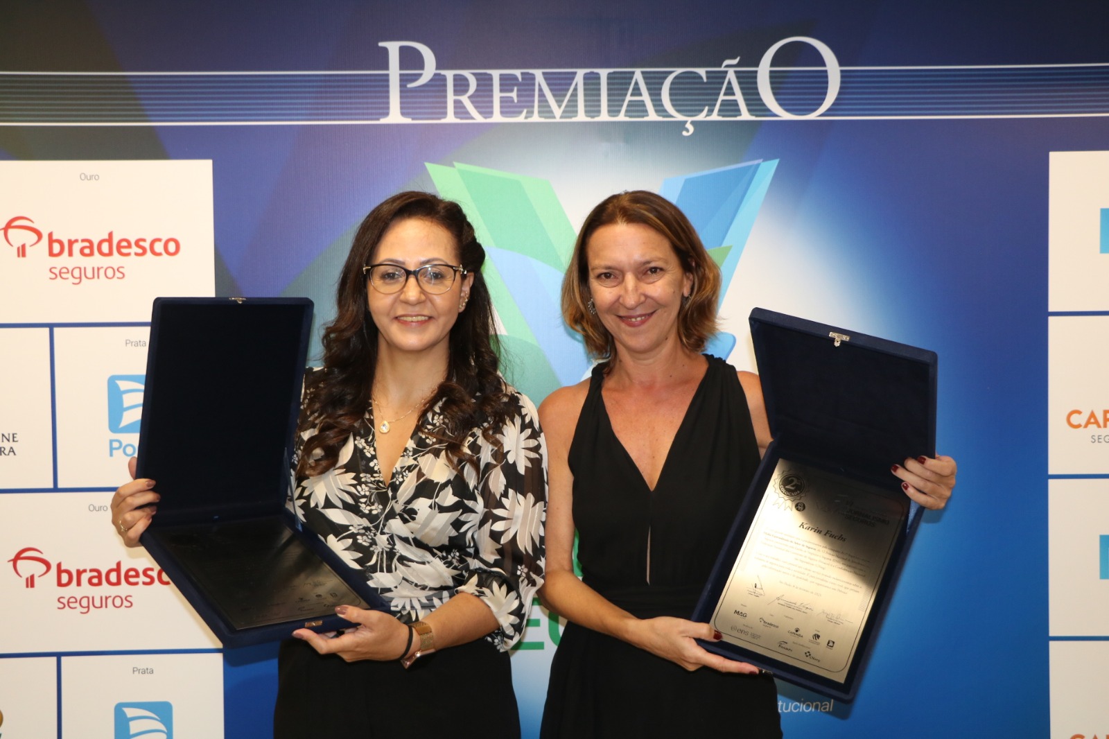 Duas reportagens da Revista Cobertura recebem o VI Prêmio Nacional de Jornalismo em Seguros