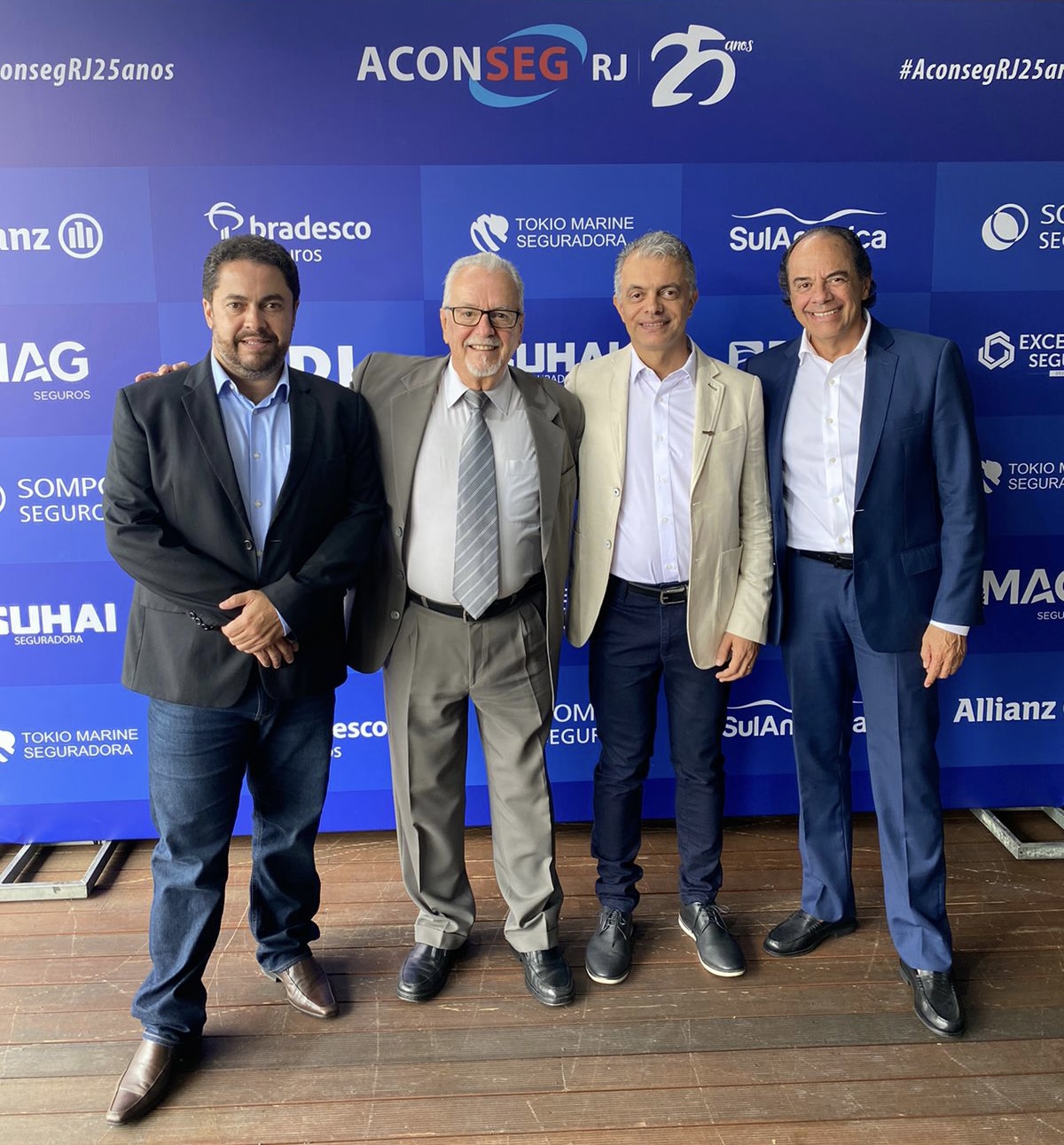 Aconseg-SP prestigia 25 anos da Aconseg-RJ