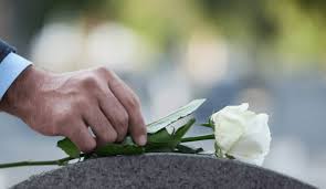 Azos lança coberturas de assistência funeral familiar e cirurgias, expandindo portfólio de produtos