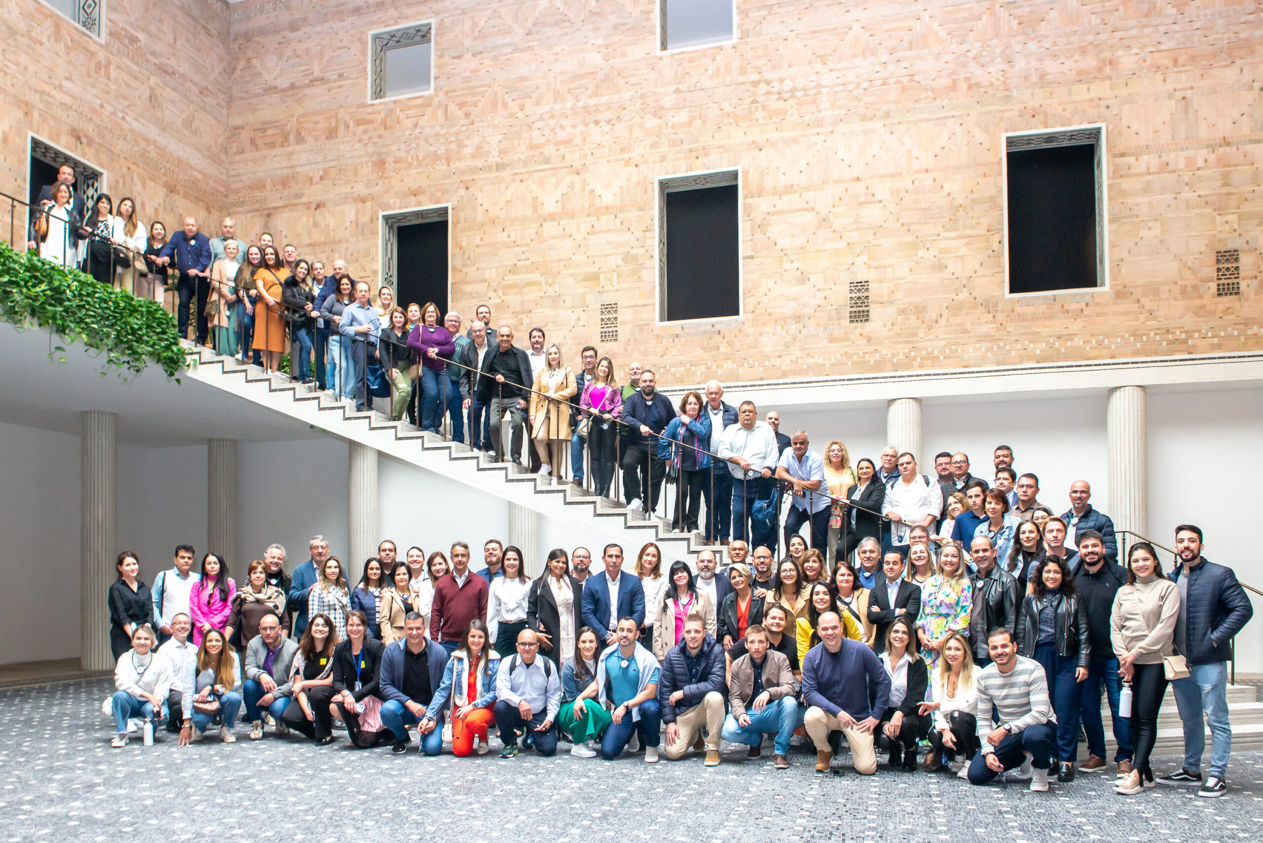 Allianz Seguros viaja à Alemanha com corretores de diferentes regiões do Brasil