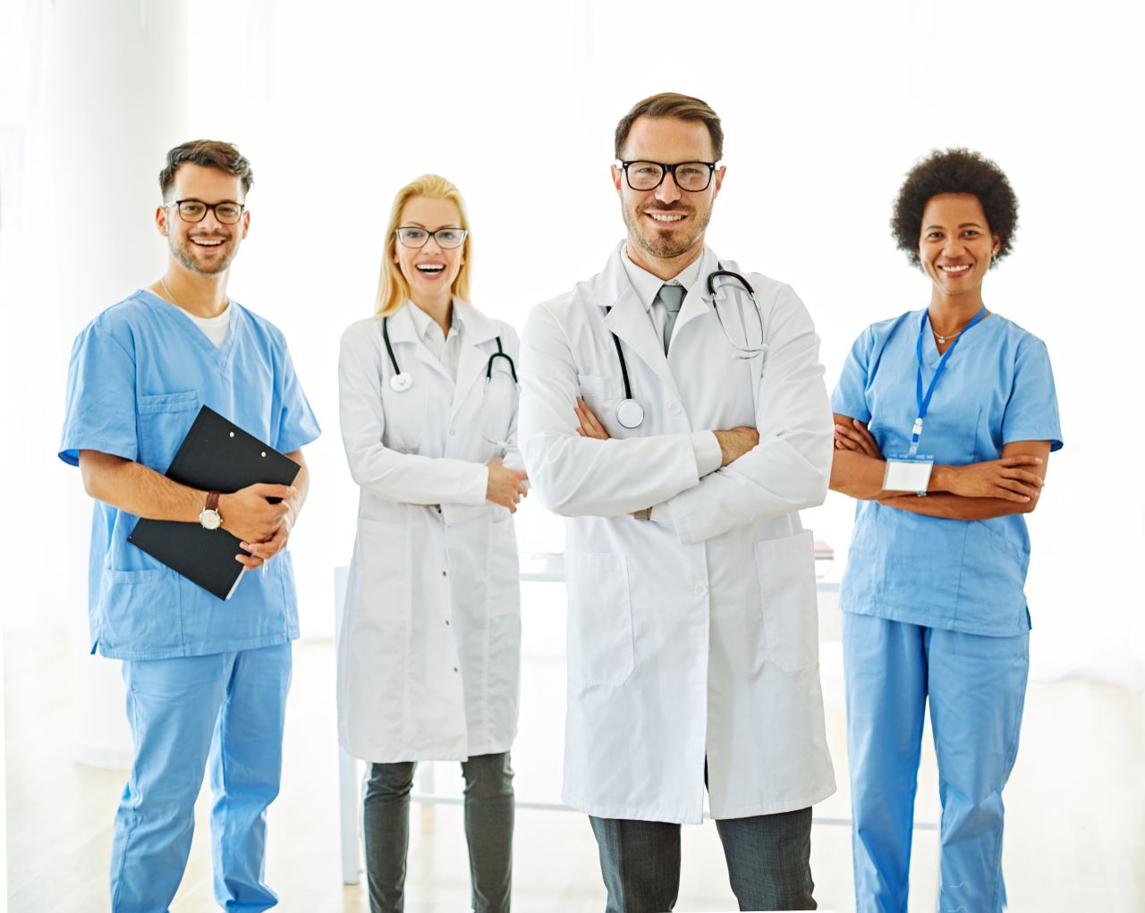 Empregos formais na cadeia produtiva da saúde voltam a crescer no País