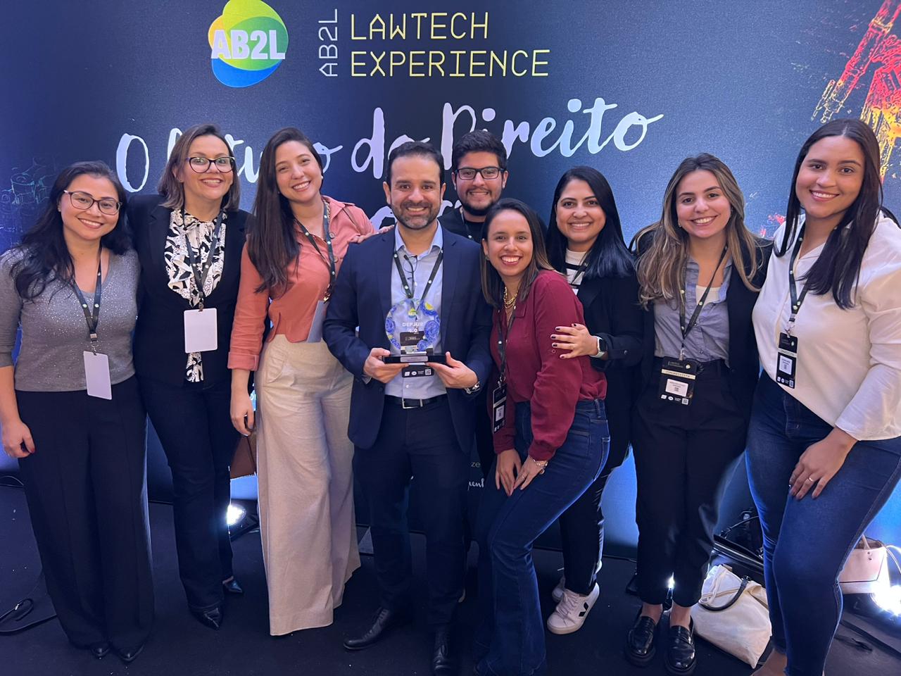 AXA é certificada  com o Selo Prata do DEPJUR 4.0