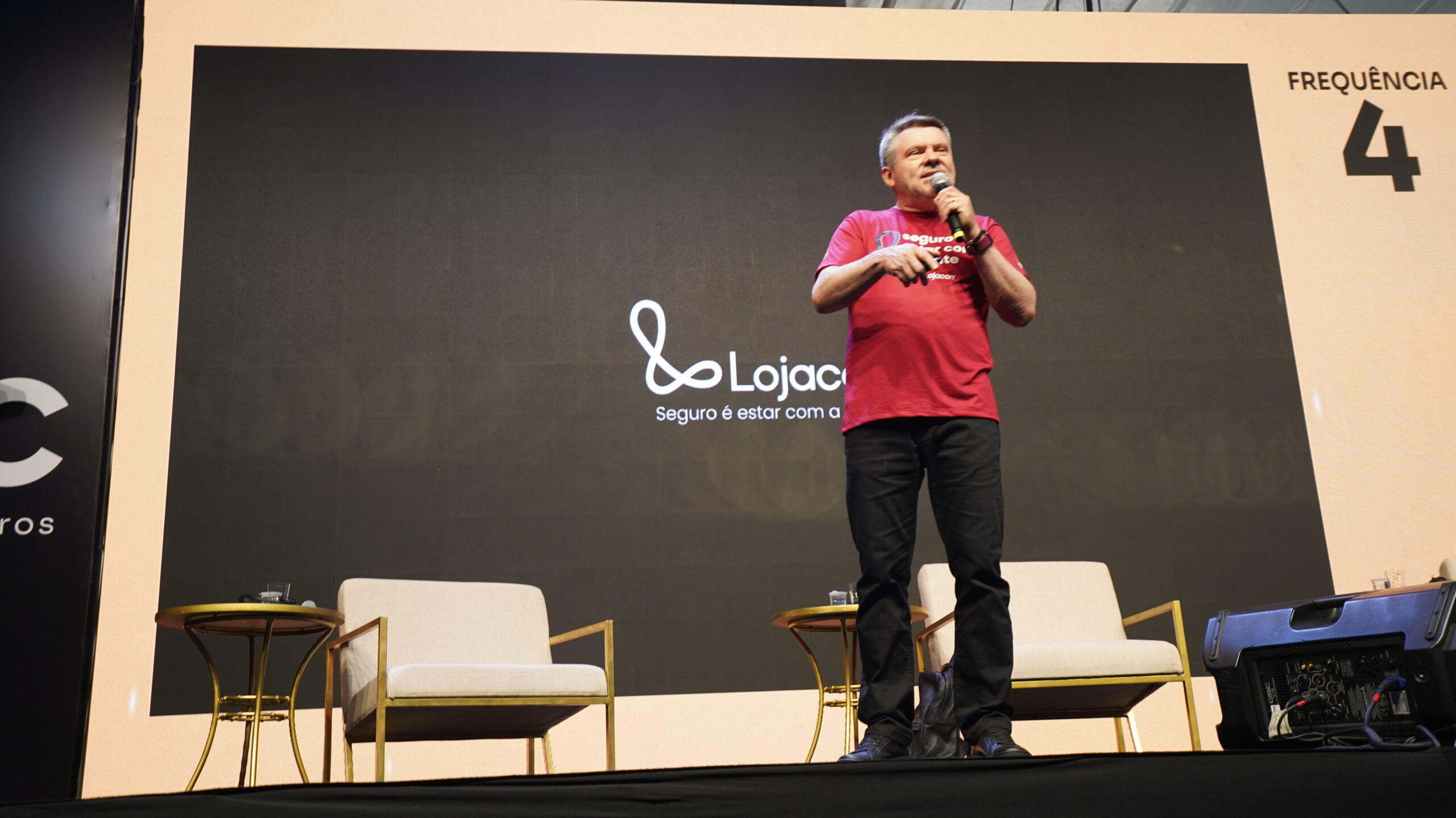 Atuação do corretor de seguros segue fortalecida no mercado