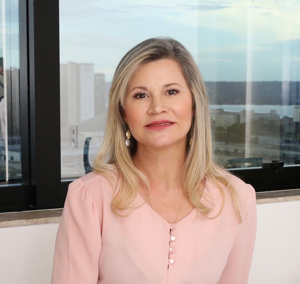 Aconseg Centro-Oeste é criada e tem Enir Junker como primeira presidente