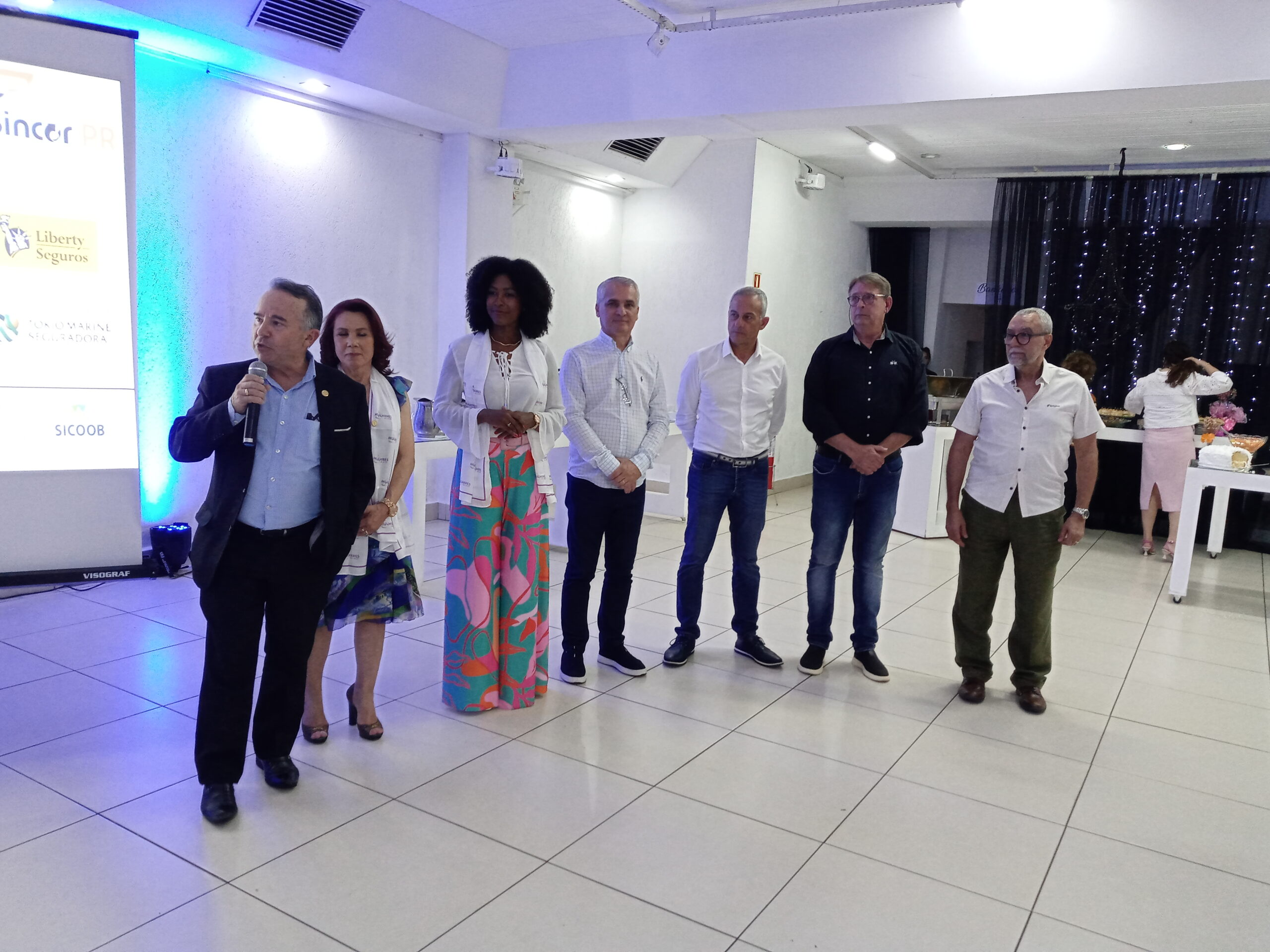 Sincor-PR encerra ciclo 2023 do Mulheres em Ação com emoção e auditório lotado