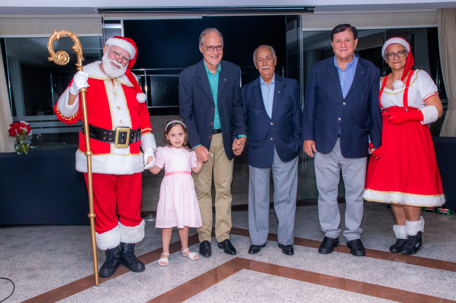Jantar de Natal do Clube da Bolinha-RJ teve Papai e Mamãe Noel