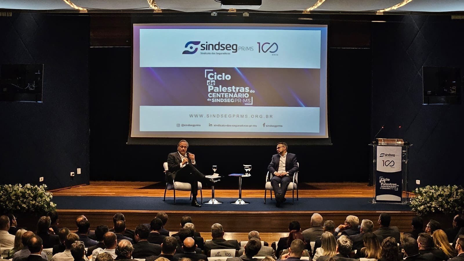 “O seguro ‘agasalha’ as pessoas”, define o presidente do Grupo Bradesco Seguros