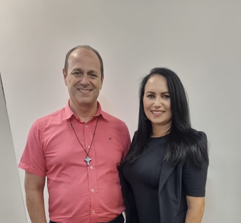 Sindiplanos fecha parceria para qualificação de corretores