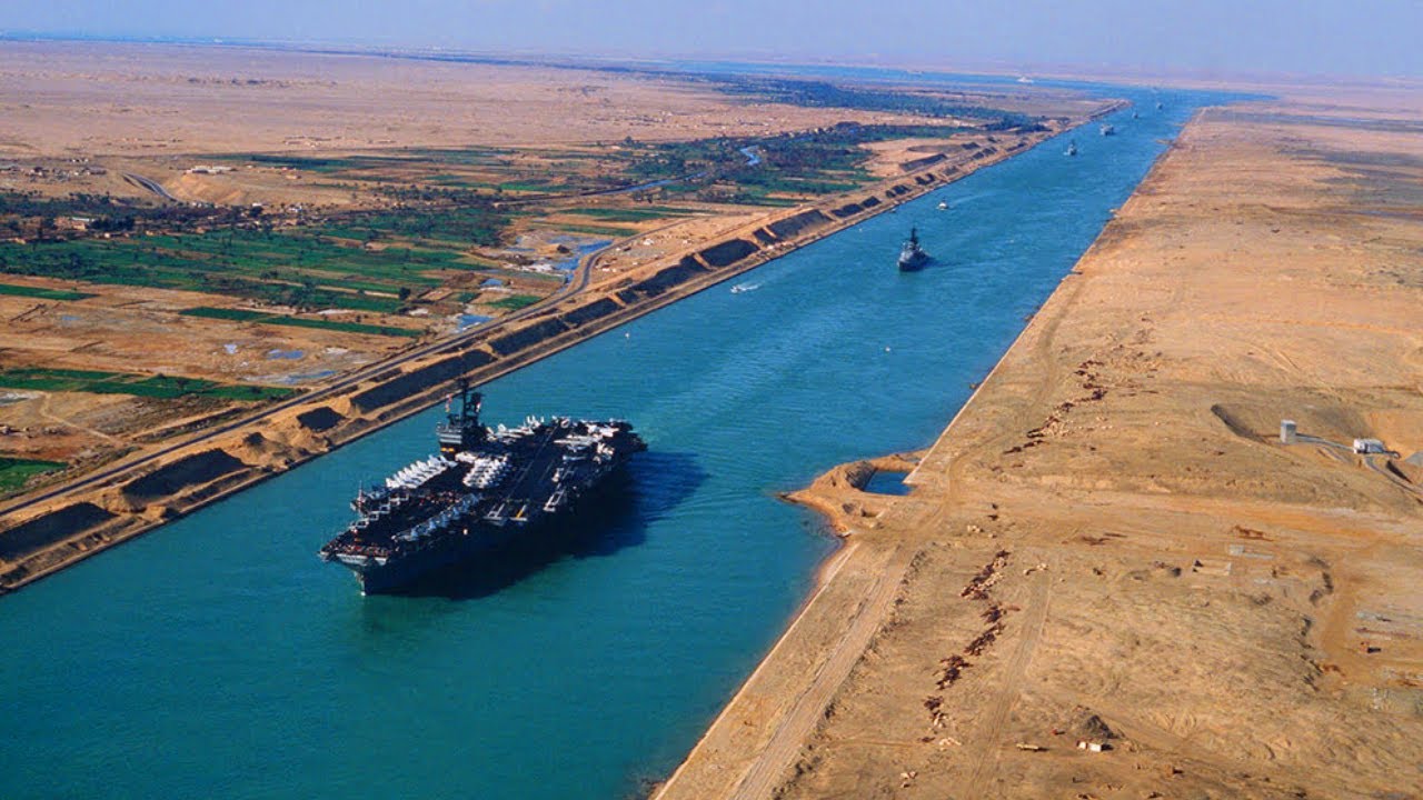 Crise marítima no canal de Suez impacta no mercado de seguros
